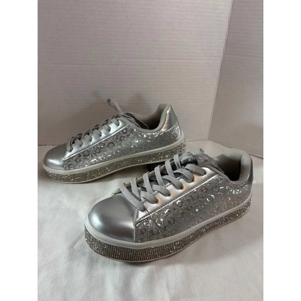 Jubaris shimmery silver